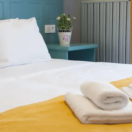 Room Room Motel 酒店