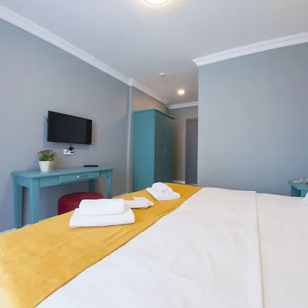 Room Room Motel 酒店 3*