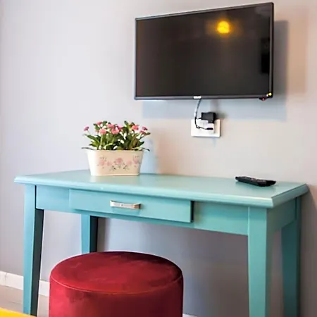 Room Room Motel Hotel 3*