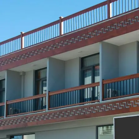 Room Room Motel מלון ספנג'ה