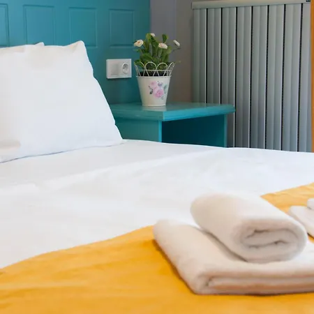 Room Room Motel 3*