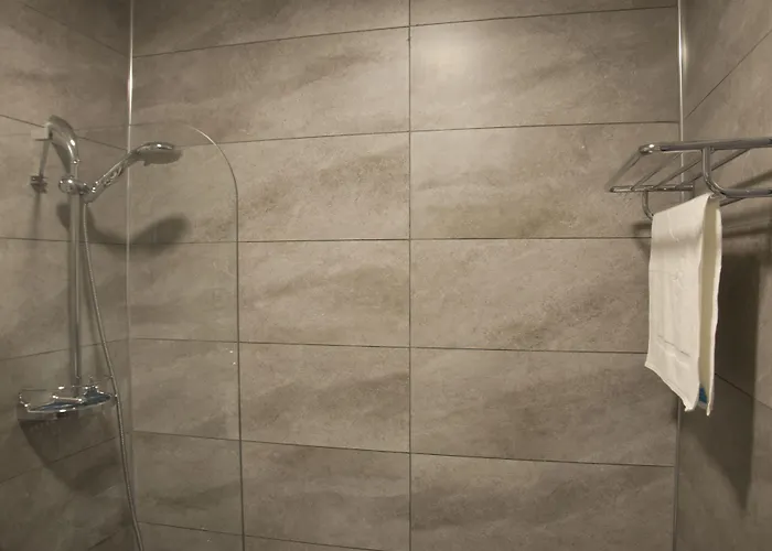 Room Room Motel Hotel