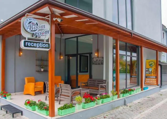 Room Room Motel Hotel 3*