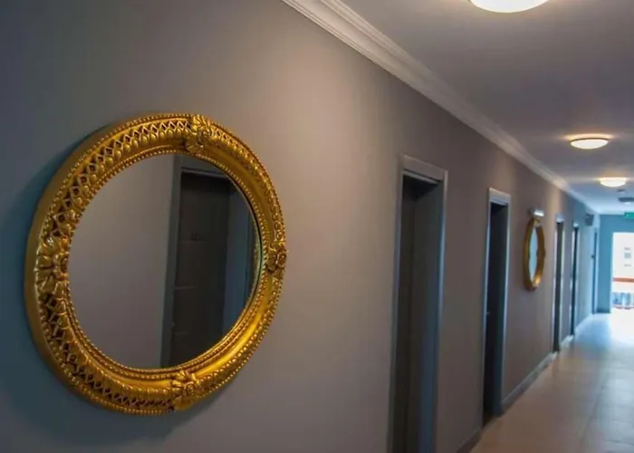 Room Room Motel Hotel 3*